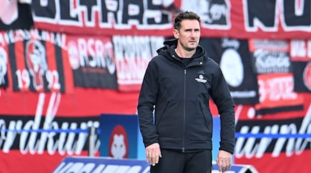 Miroslav Klose bekommt ein weiteres Talent für seinen Kader. / Foto: Swen Pförtner/dpa