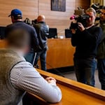 Das Landgericht Traunstein hatte den Angeklagten wegen Mordes verurteilt, der Bundesgerichtshof hatte das Urteil später aufgehoben. (Archivbild) / Foto: Lennart Preiss/dpa