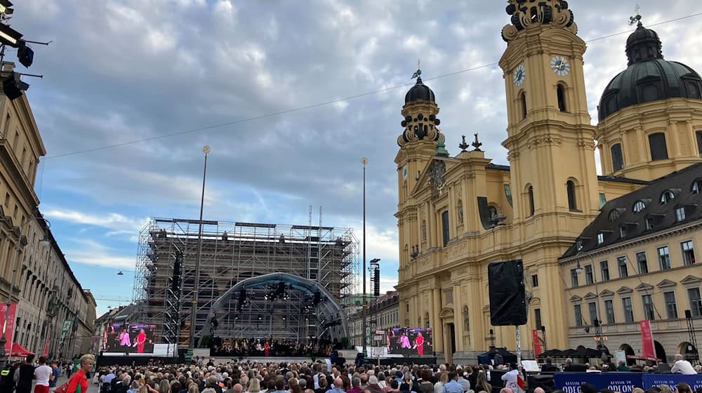 «Klassik am Odeonsplatz» feiert Jubiläum. Das Open-Air-Event wird 25 Jahre alt.  / Foto: Britta Schultejans/dpa