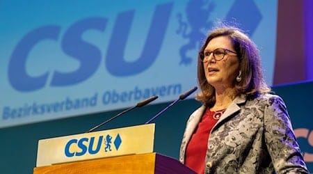 Ilse Aigner führt seit vielen Jahren den CSU-Bezirksverband Oberbayern. (Archivbild)  / Foto: Peter Kneffel/dpa