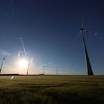 Künftig sollen Kommunen und Bürger von neuen Windparks in Bayern profitieren können. (Symbolbild) / Foto: Karl-Josef Hildenbrand/dpa