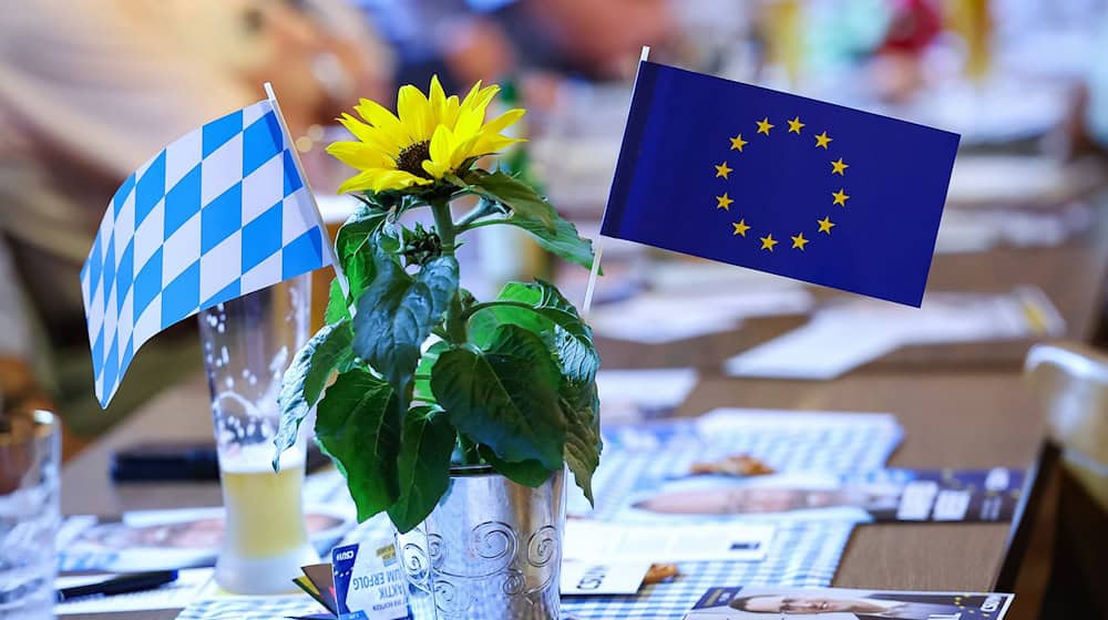 Das Verhältnis zwischen Bayern und der EU ist schon immer von Spannungen geprägt. Die neuen Vorschläge aus Brüssel zum Etat stoßen im Freistaat auf massive Kritik. (Illustration) / Foto: Daniel Löb/dpa