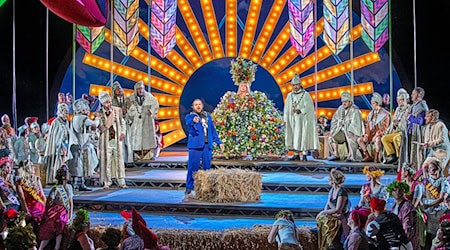 Michael Spyres gewinnt als Stolzing nicht nur seine Eva - sondern auch das Bayreuther Publikum.  / Foto: Enrico Nawrath/Bayreuther Festspiele/dpa