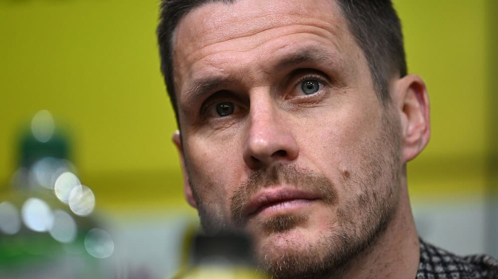 BVB-Sportdirektor Sebastian Kehl war ebenfalls von der Musiala-Verletzung geschockt. / Foto: Bernd Thissen/dpa