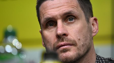 BVB-Sportdirektor Sebastian Kehl war ebenfalls von der Musiala-Verletzung geschockt. / Foto: Bernd Thissen/dpa