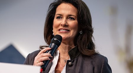 Dem von Michaela Kaniber (CSU) geführten Landwirtschaftsministerium zufolge werden jährlich 170 Millionen Euro Fördermittel in Projekte zur Land- und Dorfentwicklung investiert. (Archivbild) / Foto: Fabian Sommer/dpa