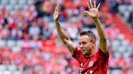 Rafinha hängt die Fußballschuhe endgültig an den Nagel. / Foto: Matthias Balk/dpa