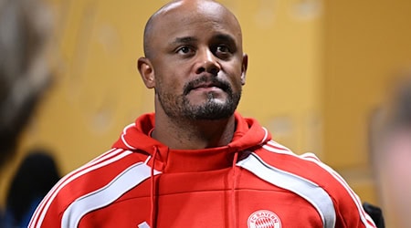Der FC Bayern München von Trainer Vincent Kompany legt in der Vorbereitung auf die neue Saison los. / Foto: Sven Hoppe/dpa