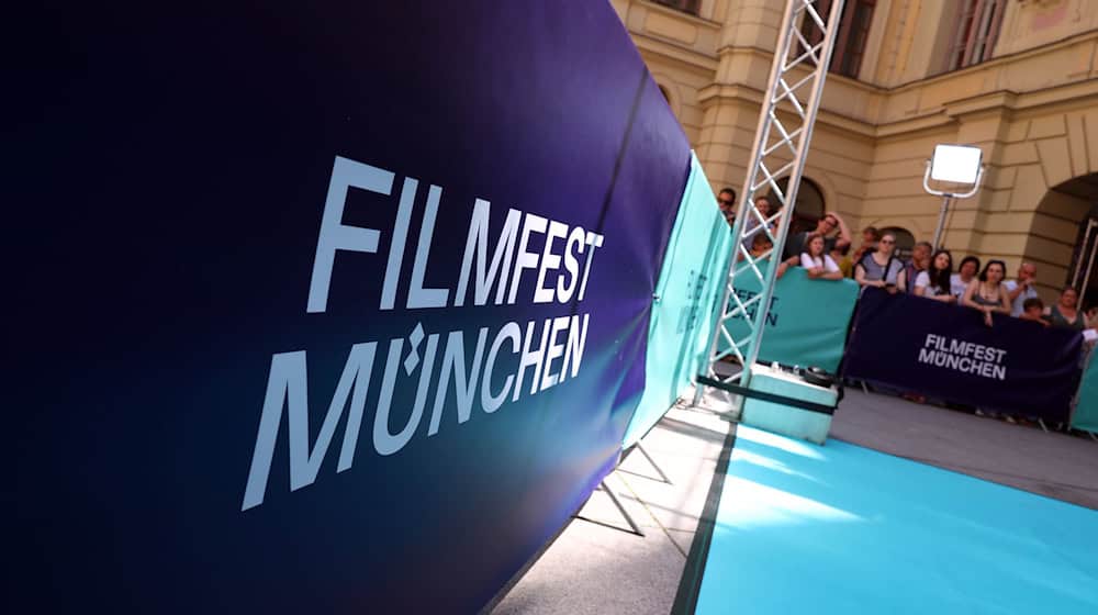Gillian Anderson, Stellan Skarsgård und viele andere waren zu Gast: Das Filmfest München bot als Treffpunkt für Filmschaffende und Kinofans zehn Tage lang ein vielseitiges Programm. (Illustration) / Foto: Karl-Josef Hildenbrand/dpa
