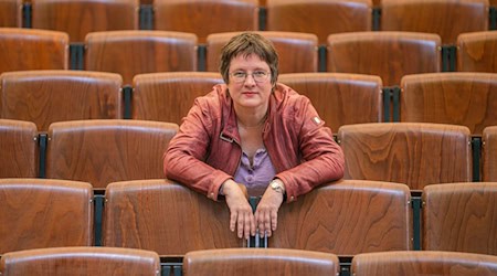 Birgit Simmler ist die künstlerische Leiterin der Luisenburg-Festspiele. (Archivbild) / Foto: Nicolas Armer/dpa