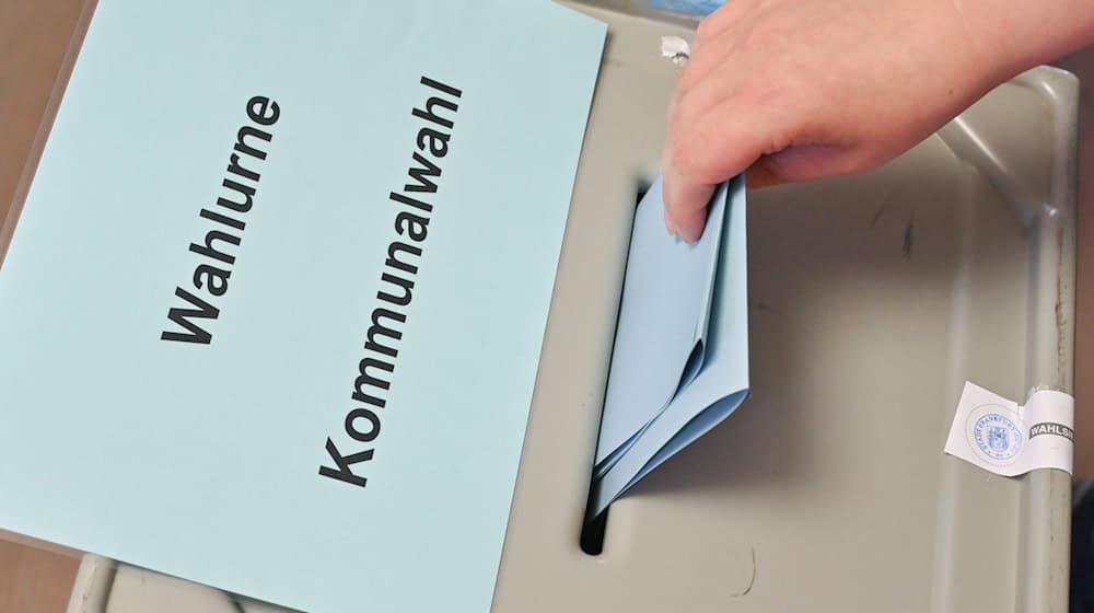 Die Kommunalwahlen in Bayern sollen am 8. März 2026 stattfinden - Friedberg bekommt dann mehr Stadträte. (Symbolbild)  / Foto: Patrick Pleul/dpa