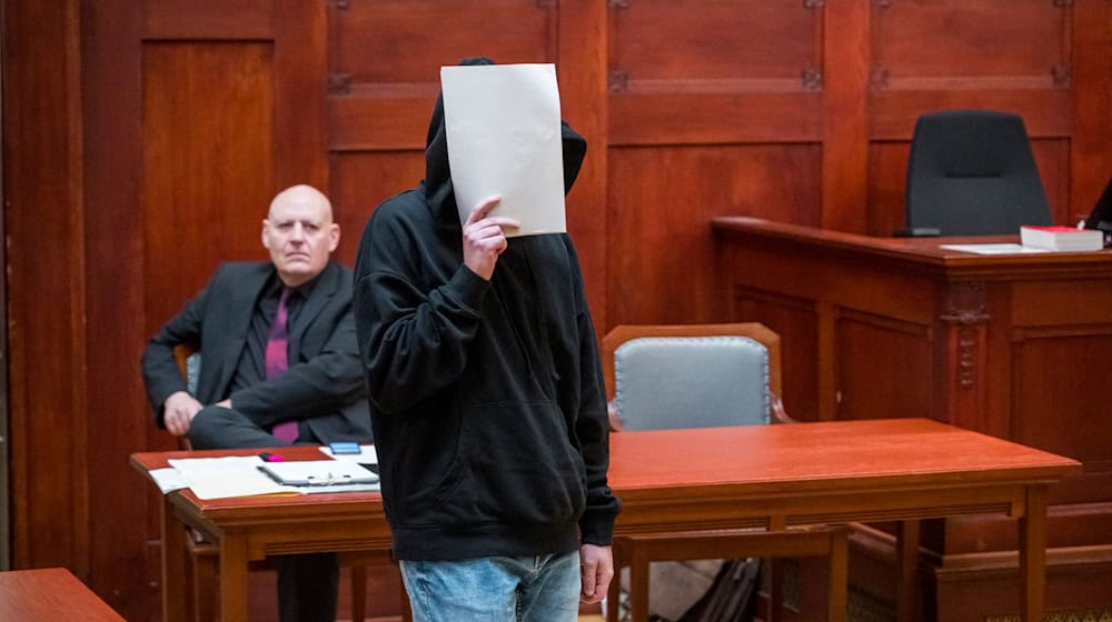 Der 20-Jährige hatte die Tötung seiner Ex-Freundin eingeräumt, aber bestritten, die Tat geplant zu haben. (Archivbild) / Foto: Daniel Vogl/dpa