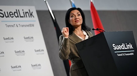 Die Ministerin drängt auf Kosteneffizienz. / Foto: Martin Schutt/dpa