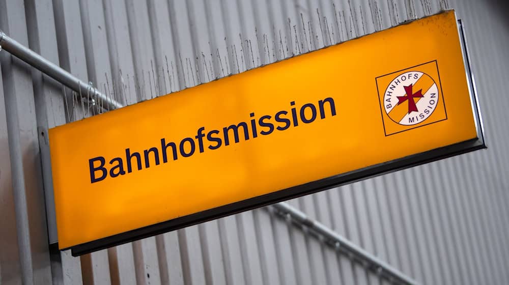 Die Bahhofsmissionen in Bayern stoßen an ihre Grenzen. (Archivbild) / Foto: Sven Hoppe/dpa