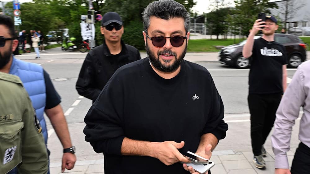 Bleibt womöglich doch bei 1860: Investor Hasan Ismaik. / Foto: Felix Hörhager/dpa