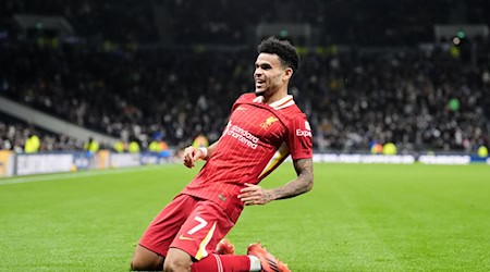Kommt er bald nach München? Die Bayern bessern ihr Transferangebot für Luis Díaz offenbar nach. / Foto: Adam Davy/PA Wire/dpa