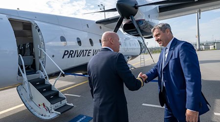 In Wien trifft CSU-Chef Söder nach eigenen Worten mit Kanzler Stocker einen Freund – doch trotz der engen Beziehungen zwischen Wien und München, bleibt der Dauerstreit um die Blockabfertigung. / Foto: Peter Kneffel/dpa