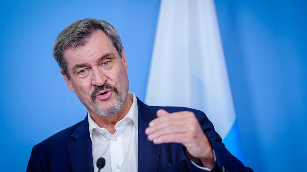 Es werde in Deutschland viel zu wenig abgeschoben, sagt CSU-Chef Markus Söder. (Archivbild) / Foto: Kay Nietfeld/dpa