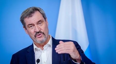 Die Senkung der Stromsteuer hat in den vergangenen Tagen für viele Debatten gesorgt - nun stellt CSU-Chef Söder einen Fahrplan in Aussicht, wie doch noch alle Bürger und Unternehmen in den Genuss kommen sollen. (Archivbild) / Foto: Kay Nietfeld/dpa