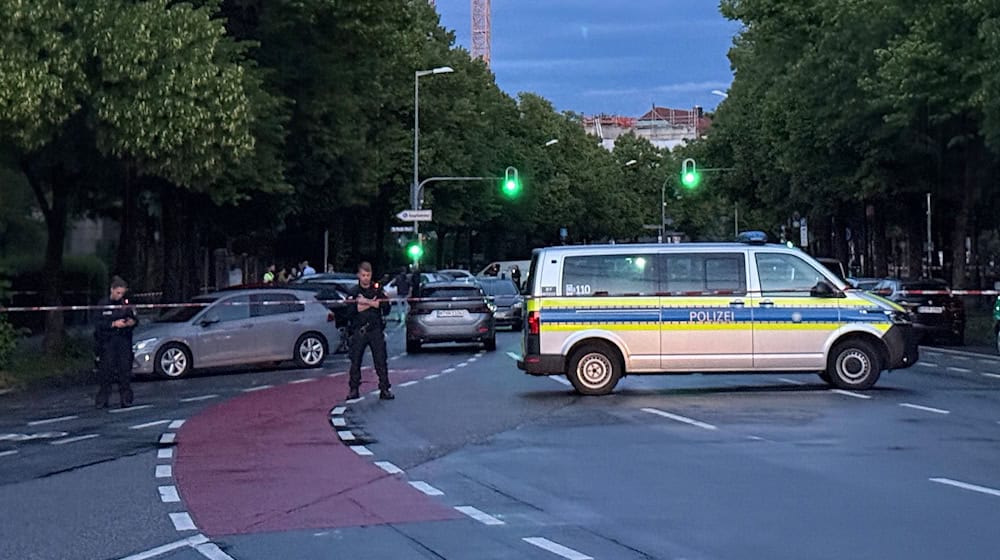 Die Polizei sperrte den Tatort ab. (Archivbild) / Foto: - Paul/Vifogra/dpa