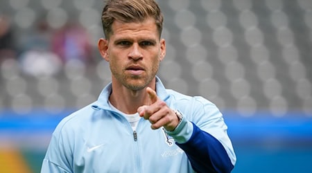 Der ehemalige Bundesliga-Profi Florian Niederlechner soll 1860 München von der 3. in die 2. Liga führen. / Foto: Soeren Stache/dpa