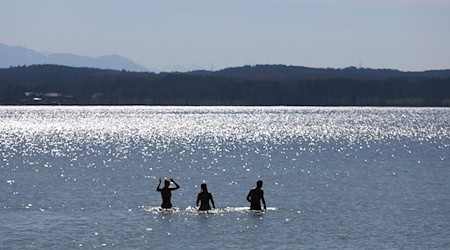 Am Starnberger See lebt sich's ausgesprochen angenehm - und die arbeitende Bevölkerung ist gesünder als andernorts. (Symbolbild)   / Foto: Karl-Josef Hildenbrand/dpa