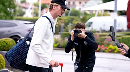 Nick Woltemade und der VfB Stuttgart kamen am Montag am Tegernsee an. / Foto: Sven Hoppe/dpa