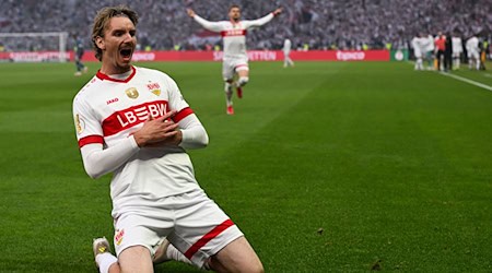Geht er oder bleibt er? Ein möglicher Wechsel von Nick Woltemade vom VfB Stuttgart zum FC Bayern bietet reichlich Gesprächsstoff. / Foto: Federico Gambarini/dpa