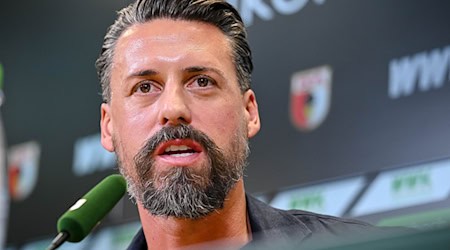 Der neue Trainer des FC Augsburg: Sandro Wagner. / Foto: Harry Langer/dpa