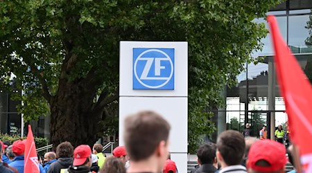 In den kommenden Wochen wird über die Zukunft der ZF-Kernsparte verhandelt. (Archivbild) / Foto: Felix Kästle/dpa