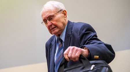 Der ehemalige CSU-Bundestagsabgeordnete Eduard Lintner betonte zuletzt, er halte sein Vorgehen für üblichen Lobbyismus. (Archivbild) / Foto: Leonie Asendorpf/dpa