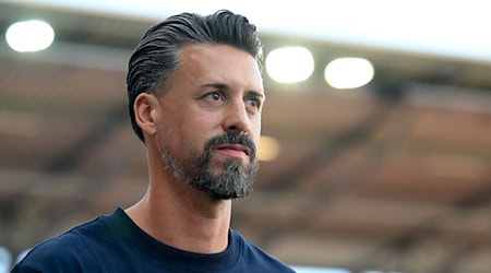 Ex-Nationalspieler Sandro Wagner gibt sein Trainerdebüt in der Bundesliga. (Archivbild) / Foto: Hendrik Schmidt/dpa