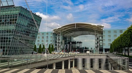 Direkt am Terminal parken – kurze Wege und Komfort. / Foto: Gunnar Riddarstrom auf unsplash.com