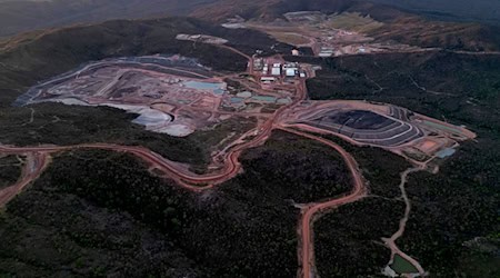 In dieser Mine in Brasilien werden seltene Erden gefördert. Weltweit liegt ein Großteil der Produktion allerdings in chinesischer Hand. (Archiv) / Foto: Eraldo Peres/AP/dpa
