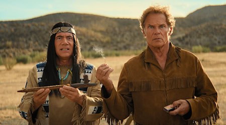 Michael Bully Herbig (l.) und Christian Tramitz sind wieder als Blutsbrüder zu sehen in der Western-Parodie «Das Kanu des Manitu». (Handout) / Foto: Luis Zeno Kuhn/herbX film/Constantin Film/dpa