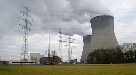 Hier waren sie noch in Betrieb: die Kühltürme des Atomkraftwerks Gundremmingen.  / Foto: Sven Hoppe/dpa