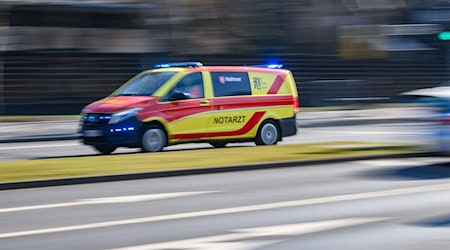 Die Rettungskräfte konnten vor Ort nichts mehr für den Mann tun. (Symbolbild) / Foto: Robert Michael/dpa