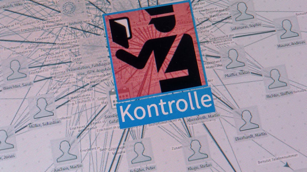 In drei Ländern, unter anderem in Bayern, wird die Software von der Polizei bereits genutzt. (Archivbild) / Foto: Peter Kneffel/dpa