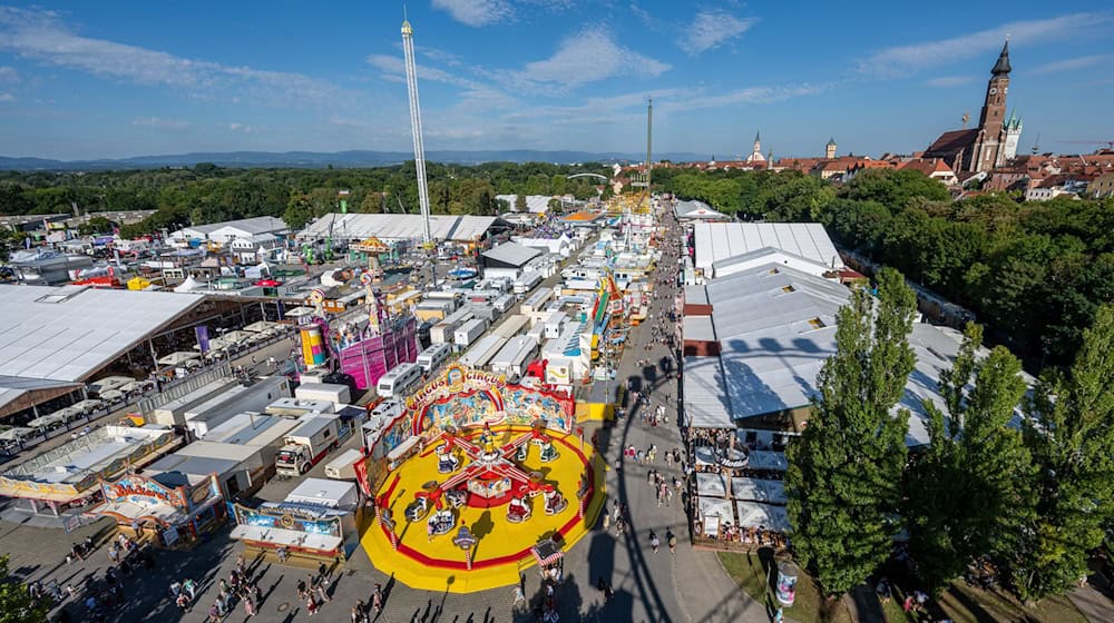 Das Gäubodenvolksfest in Straubing ging am Montag zu Ende. (Archivbild) / Foto: Armin Weigel/dpa