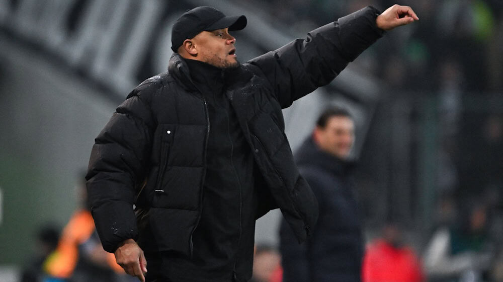  Münchens Trainer Vincent Kompany beim Spiel bei Borussia Mönchengladbach im Januar 2025.  / Foto: Federico Gambarini/dpa