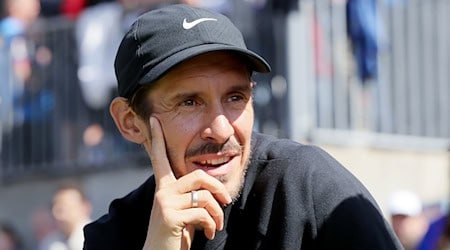 Julian Schuster geht in seine zweite Bundesliga-Saison als Freiburger Cheftrainer. / Foto: Claus Bergmann/dpa