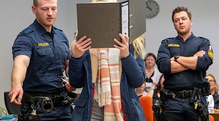 Wollte die Frau ihren Ehemann umbringen lassen? (Archivbild) / Foto: Peter Kneffel/dpa