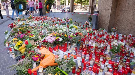 Die Anteilnahme nach dem Messerangriff von Würzburg 2021 war groß. (Archivbild) / Foto: Nicolas Armer/dpa