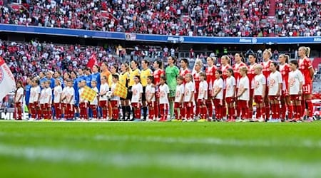 Viel Fan-Zuspruch gab's beim Bundesliga-Auftakt in München. / Foto: Sven Hoppe/dpa
