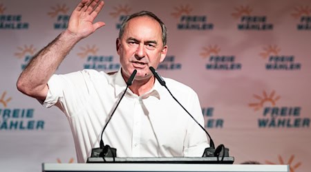 Hubert Aiwanger redete sich auf dem Gillamoos in Rage. / Foto: Lukas Barth/dpa