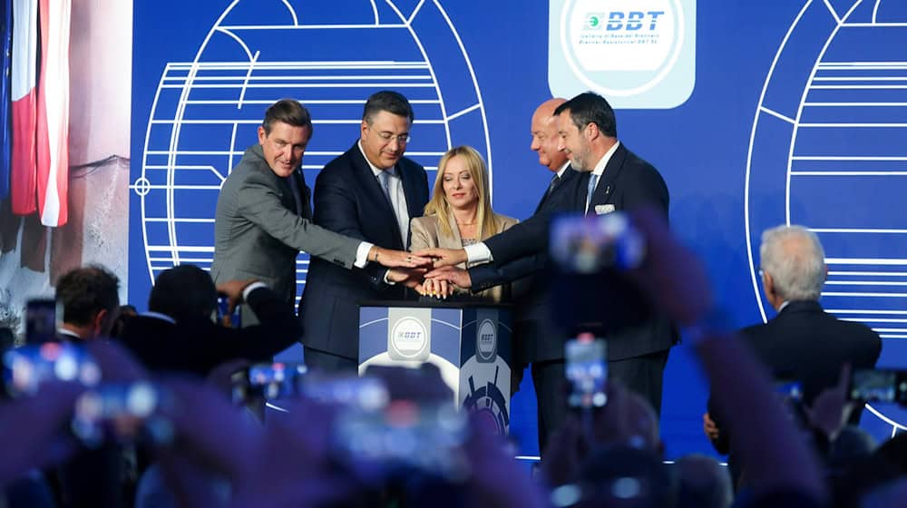 Erstmals wurde eine unterirdische Verbindung zwischen Österreich und Italien hergestellt. / Foto: Johann Groder/EXPA/APA/dpa