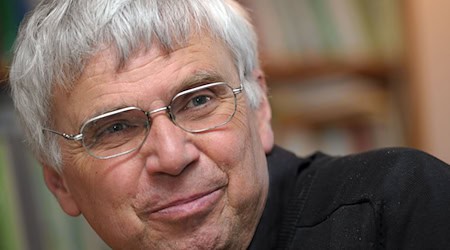 Der frühere Landesbischof Johannes Friedrich ist tot. (Archivbild) / Foto: picture alliance / dpa