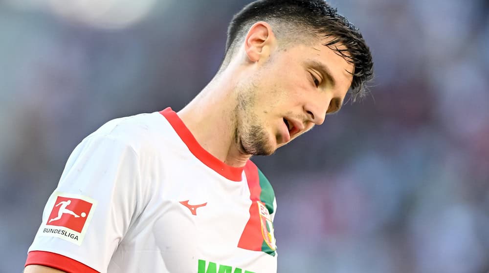 Dürfte im wichtigen Spiel in Heidenheim neu ins Team rutschen: Augsburg-Verteidiger Keven Schlotterbeck. (Archivfoto) / Foto: Harry Langer/dpa