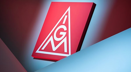 Die IG Metall kritisiert die Schließung des Rohrwerks Maxhütte. (Symbolbild) / Foto: Daniel Karmann/dpa