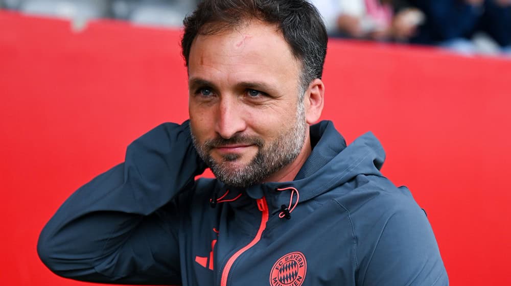 Jose Barcala, der neue Trainer der Bayern-Frauen, feiert sein Heimdebüt vor einer Rekordkulisse. (Archivbild) / Foto: Sven Hoppe/dpa